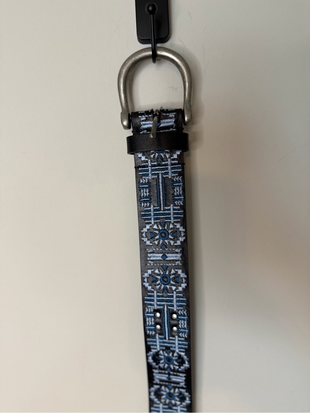 Lucky Brand Blue Geo Embroidered Leather Belt Size M NWT Silver Buckle